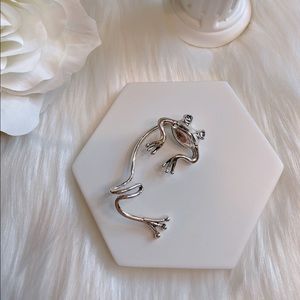 Large Frog Ear Cuff Earring new